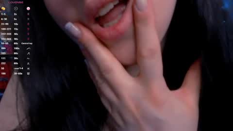 Snapshot of bellelovexx chatting on April 2026 07:03:01 AM Hello I am kind friendly and cute girl online show from April 2026 07:03:01 AM