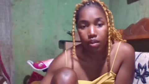 Snapshot of bellemiahxx chatting on July 2026 12:11:01 PM bellemiahXx online show from July 2026 12:11:01 PM