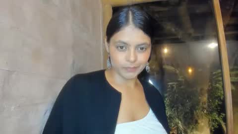 Snapshot of bellezacosmica chatting on June 2026 02:00:01 AM bellezacosmica online show from June 2026 02:00:01 AM