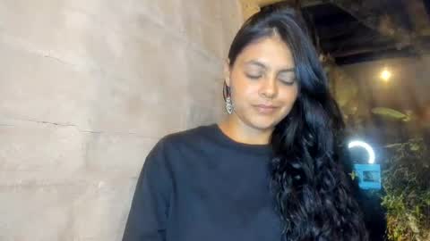 Snapshot of bellezacosmica chatting on June 2026 01:34:01 AM bellezacosmica online show from June 2026 01:34:01 AM