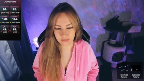 Snapshot of bellezza_ chatting on December 2024 06:13:02 AM Your Annabelle Wolf online show from December 2024 06:13:02 AM