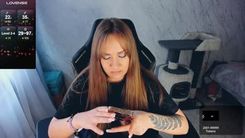 Snapshot of bellezza_ chatting on January 2025 11:32:01 AM Your Annabelle Wolf online show from January 2025 11:32:01 AM