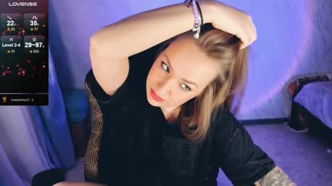 Snapshot of bellezza_ chatting on February 2025 04:57:01 PM Your Annabelle Wolf online show from February 2025 04:57:01 PM