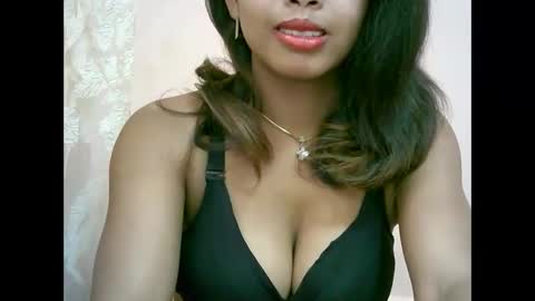 Snapshot of bellibellah chatting on May 2026 08:30:01 AM BelliBellah online show from May 2026 08:30:01 AM