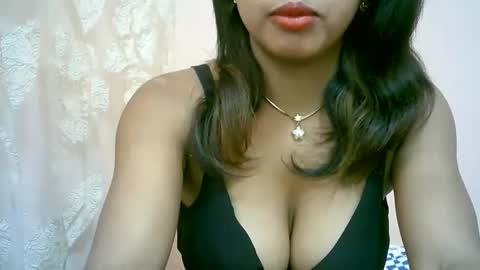 Snapshot of bellibellah chatting on May 2026 06:53:01 AM BelliBellah online show from May 2026 06:53:01 AM