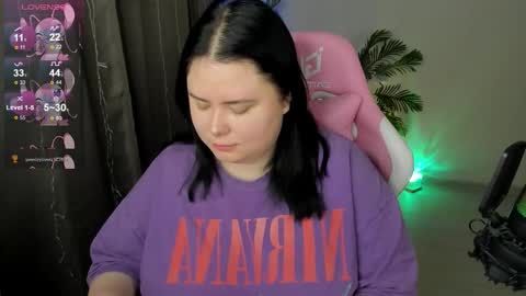 LinaBoo online show from December 2025 05:03:02 AM