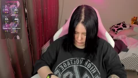 LinaBoo online show from March 2026 10:15:02 AM