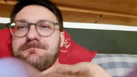 Snapshot of ben00189 chatting on January 2025 09:20:01 PM ben00189 online show from January 2025 09:20:01 PM