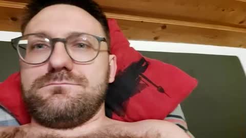 Snapshot of ben00189 chatting on January 2025 05:59:02 PM ben00189 online show from January 2025 05:59:02 PM