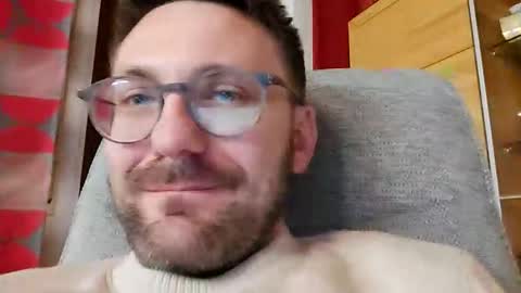 Snapshot of ben00189 chatting on October 2025 08:44:01 PM ben00189 online show from October 2025 08:44:01 PM