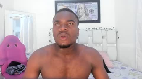 Snapshot of ben_castro chatting on April 2026 08:33:01 PM ben online show from April 2026 08:33:01 PM