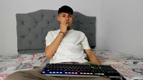 Snapshot of benavides_anthony chatting on December 2024 06:31:01 AM Anthony online show from December 2024 06:31:01 AM