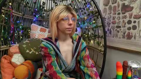 Willow online show from September 2025 11:12:01 AM