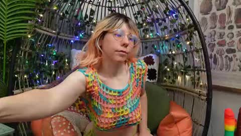 Willow online show from October 2025 12:02:02 PM