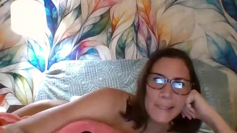 Snapshot of bendybecky69 chatting on April 2026 05:30:01 AM Becky online show from April 2026 05:30:01 AM