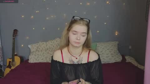 KENDALL  NATHAN online show from April 2026 08:32:01 AM