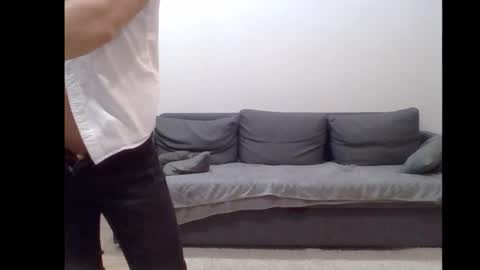 Snapshot of beniamain chatting on February 2025 04:01:02 PM Alan online show from February 2025 04:01:02 PM