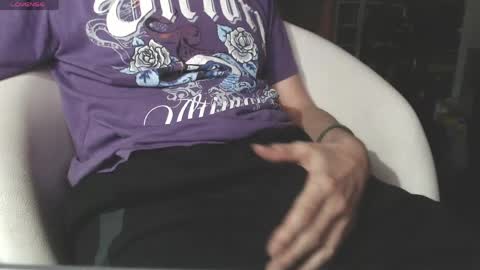 benijamin online show from April 2026 08:58:02 PM