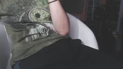 benijamin online show from April 2026 08:44:01 PM