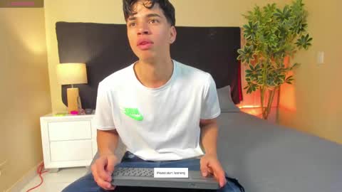 BENJAMIN online show from March 2025 01:39:01 AM