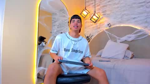 BENJAMIN online show from October 2025 01:58:01 PM