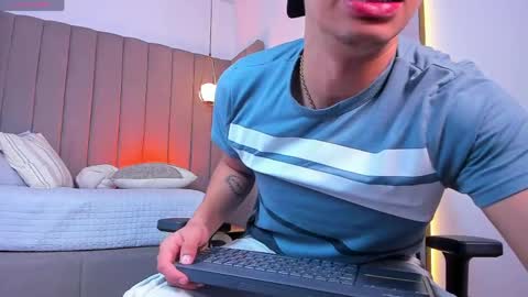 Snapshot of benjamin_more chatting on May 2026 03:46:02 AM BENJAMIN online show from May 2026 03:46:02 AM