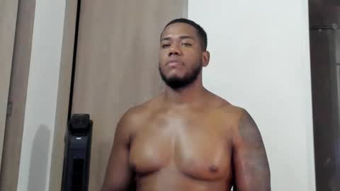 Snapshot of benjaminsr chatting on May 2026 01:45:02 AM BEJAMIN online show from May 2026 01:45:02 AM