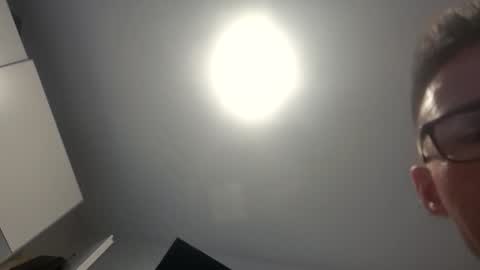 benjiben82 online show from March 2026 10:33:02 AM