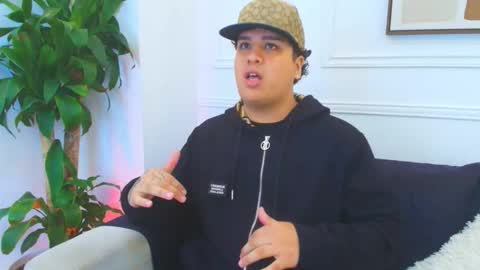 Snapshot of bennett_alejoo chatting on January 2026 12:43:01 PM bennett_alejoo online show from January 2026 12:43:01 PM