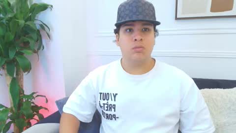 Snapshot of bennett_alejoo chatting on January 2026 07:17:01 PM bennett_alejoo online show from January 2026 07:17:01 PM