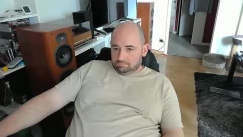 Snapshot of bennn54 chatting on April 2026 10:19:02 AM Ben online show from April 2026 10:19:02 AM