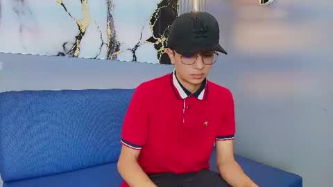 Snapshot of benny_mikll chatting on June 2026 09:52:02 PM Benny online show from June 2026 09:52:02 PM