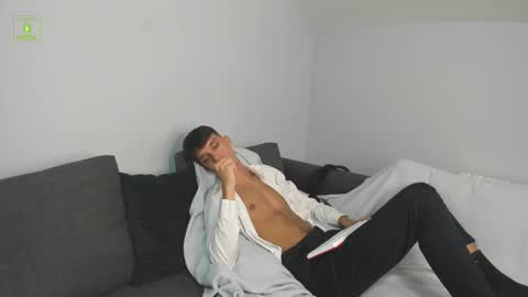 Benny online show from October 2025 09:35:02 PM