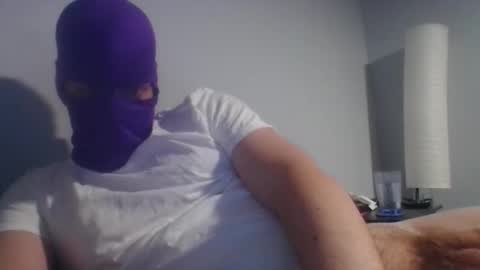 bennybueno online show from March 2026 05:08:02 AM