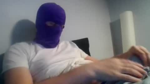 Snapshot of bennybueno chatting on July 2026 04:19:02 AM bennybueno online show from July 2026 04:19:02 AM