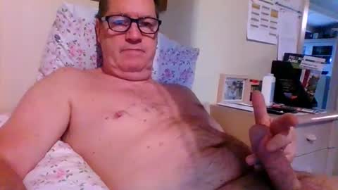 Snapshot of bennybutterfly007 chatting on February 2025 09:15:02 AM bennybutterfly007 online show from February 2025 09:15:02 AM