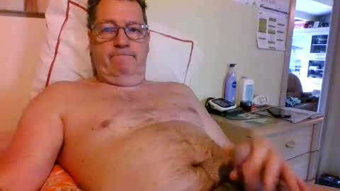 Snapshot of bennybutterfly007 chatting on April 2026 10:54:01 AM bennybutterfly007 online show from April 2026 10:54:01 AM