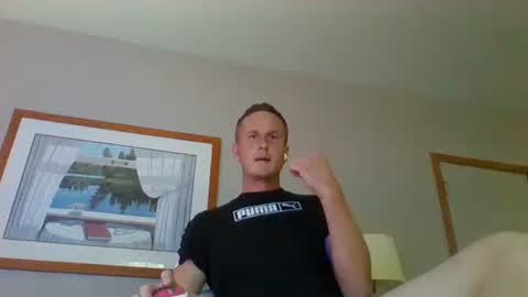 Snapshot of bennyc04041987 chatting on September 2025 03:45:01 PM BennyC online show from September 2025 03:45:01 PM