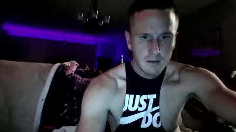 Snapshot of bennyc04041987 chatting on September 2025 08:38:02 AM BennyC online show from September 2025 08:38:02 AM