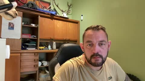 Snapshot of benochau chatting on June 2026 04:11:02 AM benochau online show from June 2026 04:11:02 AM