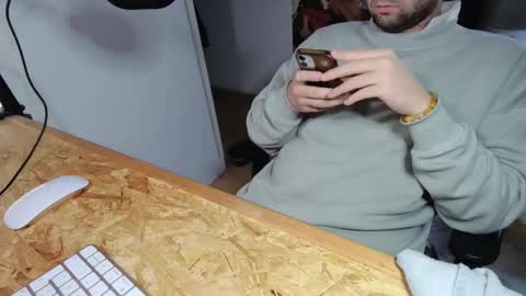 Snapshot of benreich chatting on November 2025 10:10:02 PM benreich online show from November 2025 10:10:02 PM