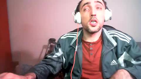 Snapshot of bentish chatting on December 2024 03:31:02 PM bentish online show from December 2024 03:31:02 PM