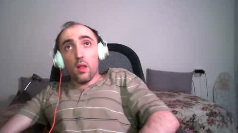 Snapshot of bentish chatting on December 2024 03:42:02 PM bentish online show from December 2024 03:42:02 PM