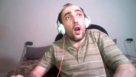 Snapshot of bentish chatting on December 2024 05:05:01 PM bentish online show from December 2024 05:05:01 PM