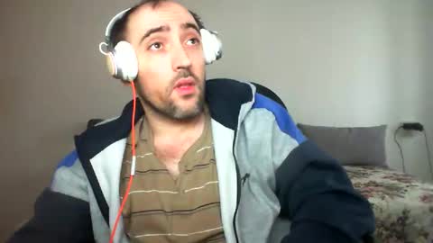 Snapshot of bentish chatting on December 2024 07:51:02 AM bentish online show from December 2024 07:51:02 AM