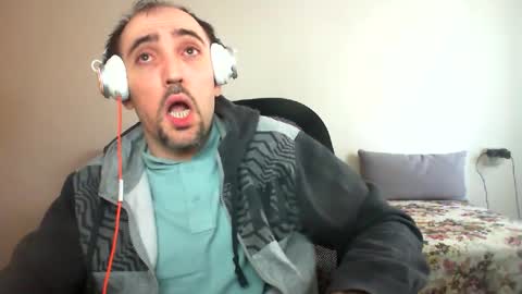 Snapshot of bentish chatting on December 2024 12:56:02 PM bentish online show from December 2024 12:56:02 PM