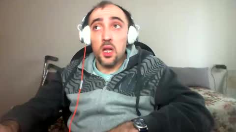 Snapshot of bentish chatting on December 2024 01:17:01 PM bentish online show from December 2024 01:17:01 PM