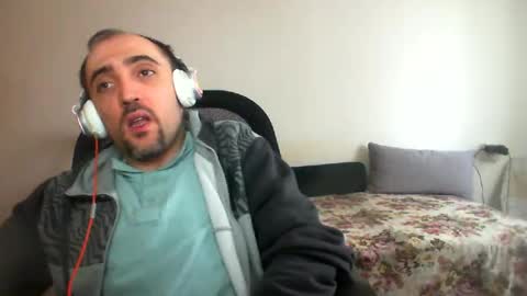 Snapshot of bentish chatting on December 2024 09:17:02 AM bentish online show from December 2024 09:17:02 AM