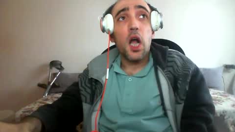 Snapshot of bentish chatting on December 2024 09:16:02 AM bentish online show from December 2024 09:16:02 AM