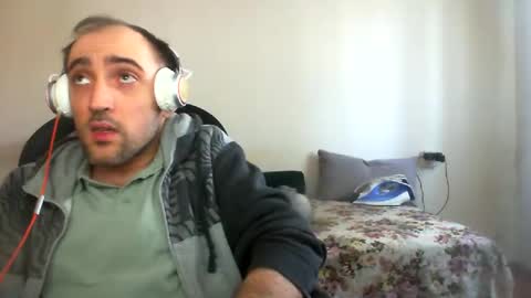 Snapshot of bentish chatting on January 2025 10:00:01 AM bentish online show from January 2025 10:00:01 AM